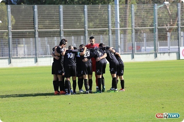 שבעה ניצחונות רצופים. שחקני עירוני נשר (קובי פורטל)